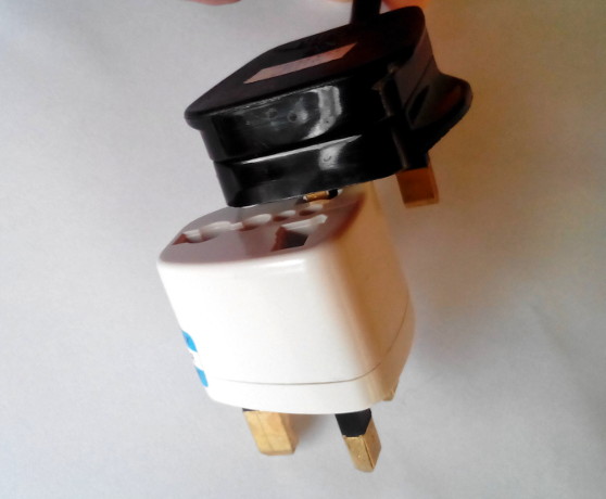 Dangerous chinese travel adapters can make appliances live